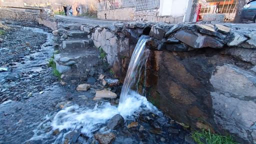 عکس چشمه قلقلی زشک