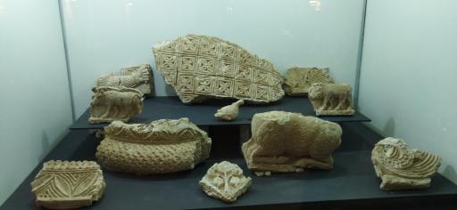 عکس موزه باستان شناسی و مردم شناسی فلک الافلاک