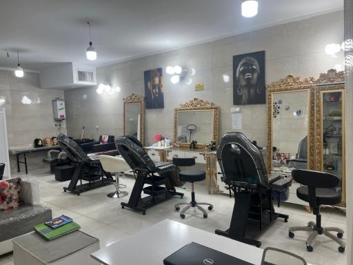 عکس سالن زیبایی پروانک