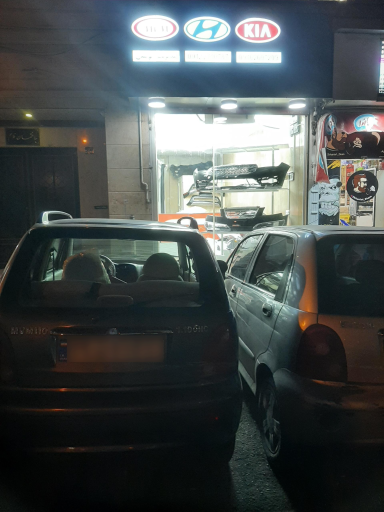 عکس تعمیرگاه تخصصی و لوازم یدکی مدیران خودرو یوسفی