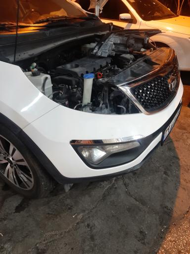 عکس تعمیرگاه تخصصی و لوازم یدکی مدیران خودرو یوسفی