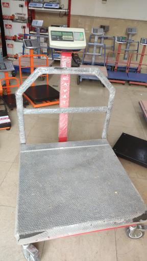 عکس ترازو باسکول علیزاده 