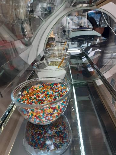 عکس آبمیوه و بستنی بابا