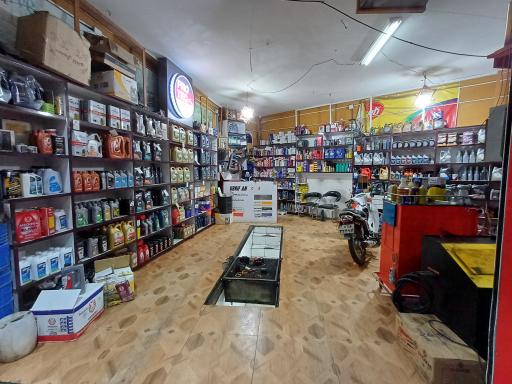 عکس تعویض روغن سجاد