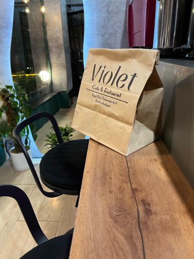 عکس کافه رستوران ویولت