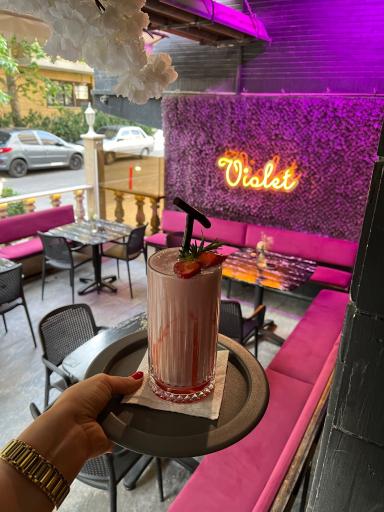عکس کافه رستوران ویولت