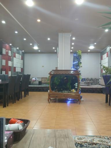 عکس رستوران بزرگ ماهان