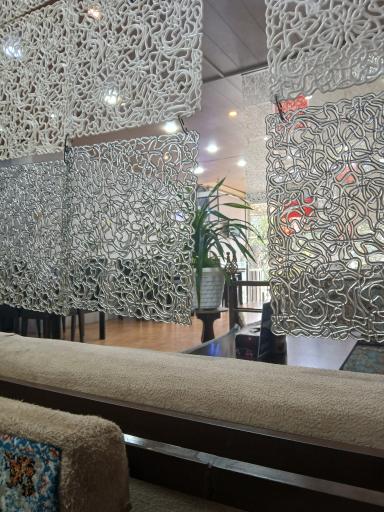 رستوران بزرگ ماهان