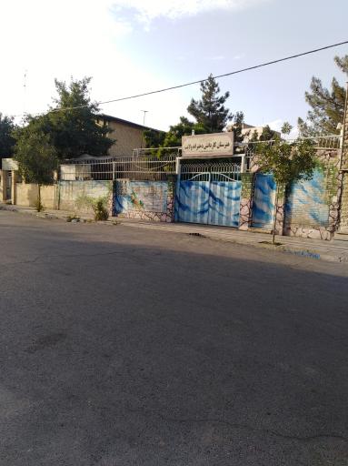 عکس هنرستان کار و دانش دخترانه ولایت 