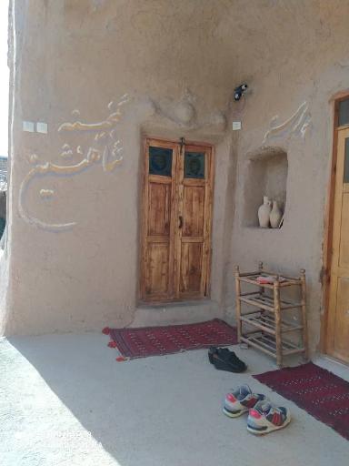 عکس بوم گردی عمارت تاریخی قلعه ی خواجه