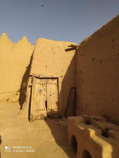 عکس بوم گردی عمارت تاریخی قلعه ی خواجه