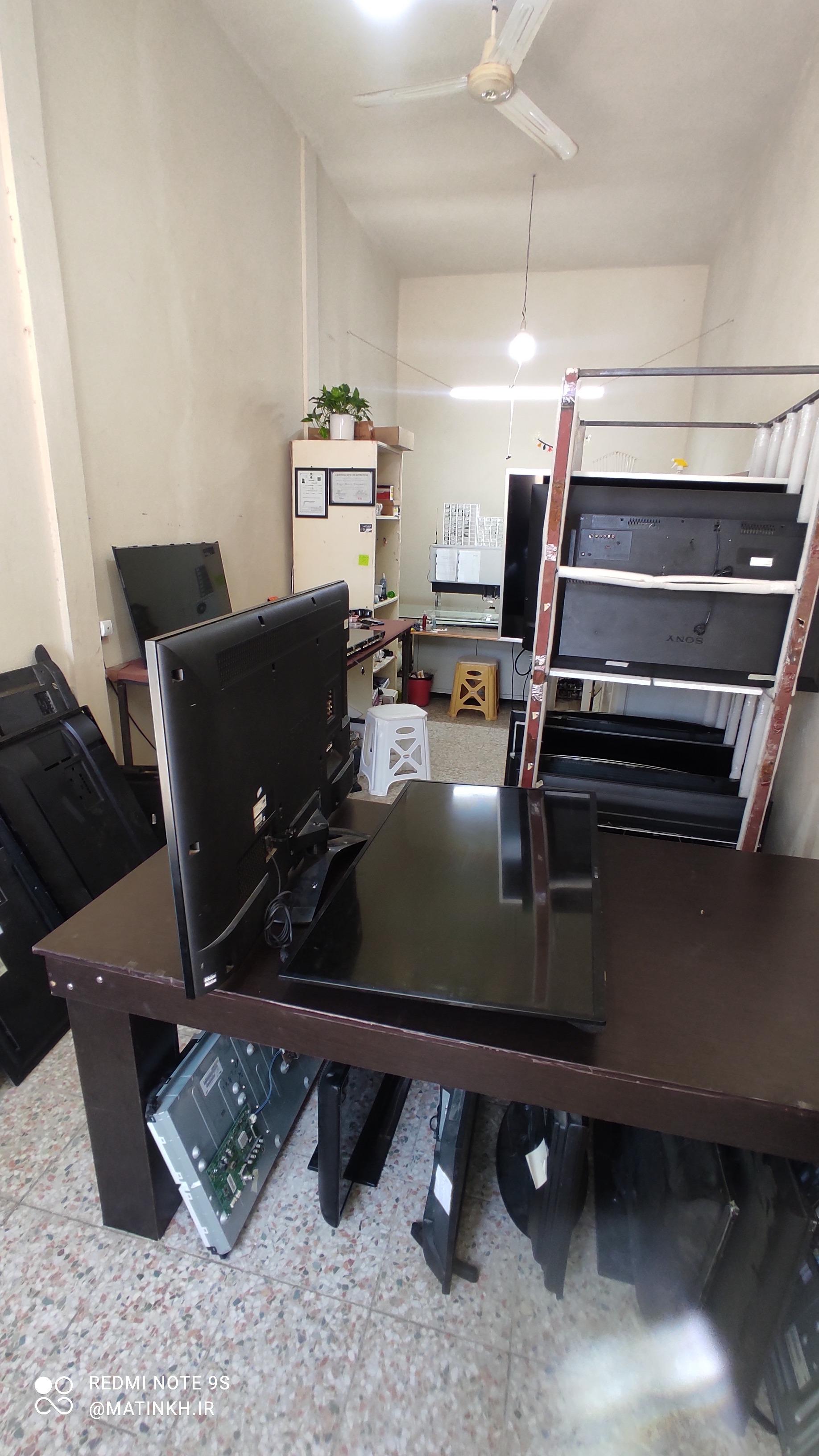 عکس تعمیرات تلوزیون خوجم لی