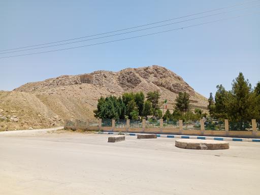 عکس قبرستان پیربکران