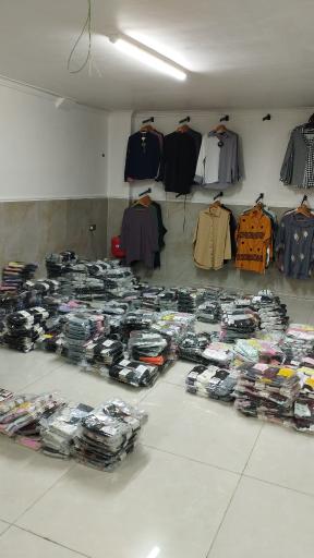 عکس تولیدی و پخش پوشاک خاکی