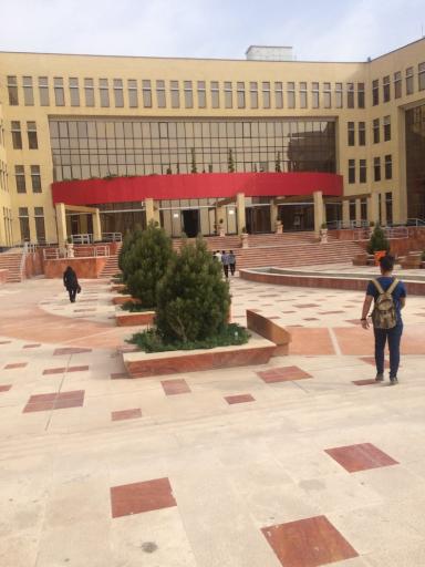 عکس دانشگاه آزاد رباط کریم