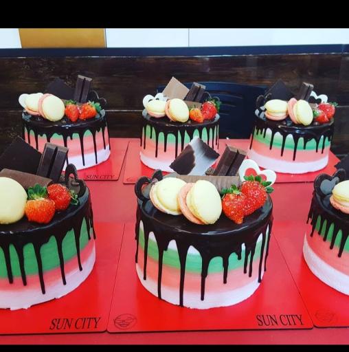 عکس شیرینی سرای شهر آفتاب