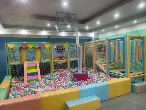 خانه بازی نیوشا‌ کیدز