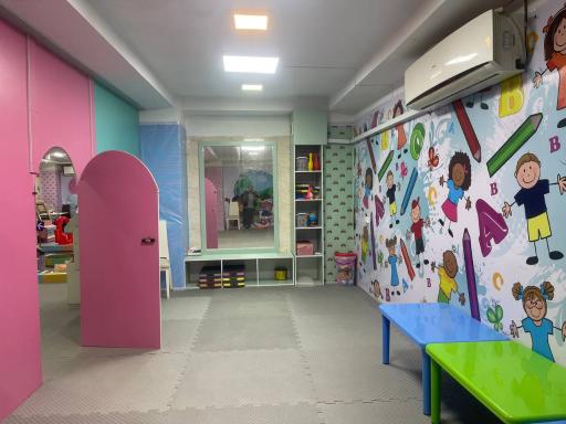 خانه بازی نیوشا‌ کیدز