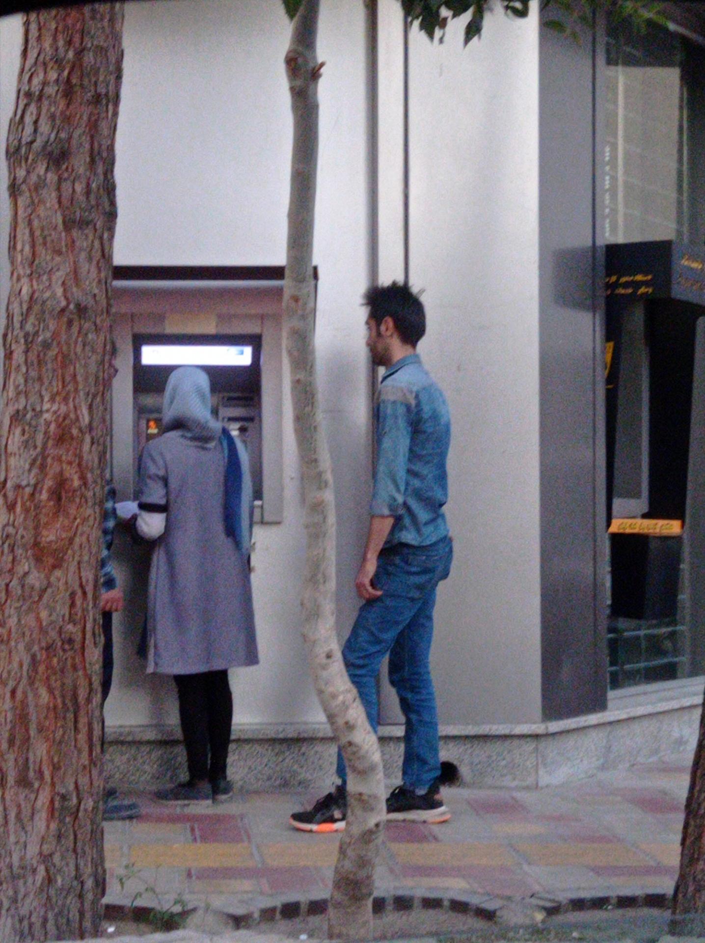 عکس خودپرداز بانک پاسارگاد