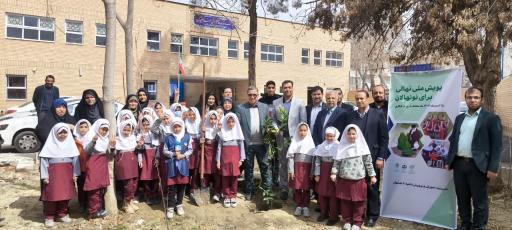 عکس دبستان دخترانه دوره اول حاجیه خانم بتول سلامتیان