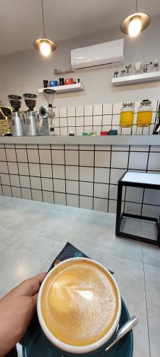 عکس مانا کافی شعبه ۲