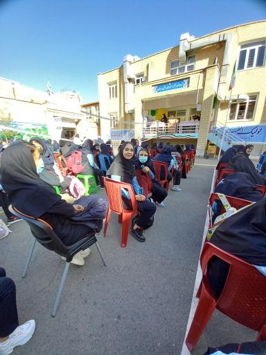 عکس دبیرستان دوره اول دخترانه فرزانگان ۳