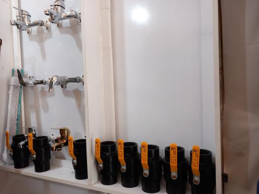 عکس فروشگاه لوله و اتصالات 