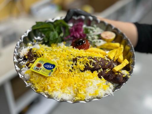 عکس رستوران ضامن آهو