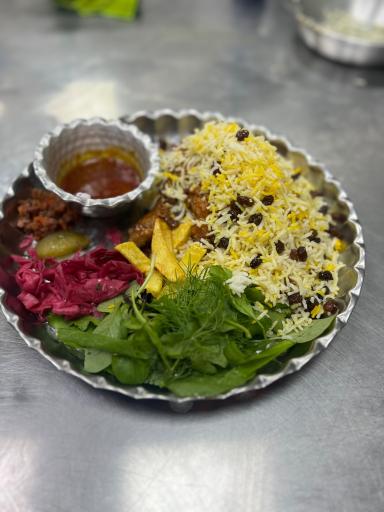 عکس رستوران ضامن آهو