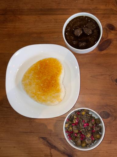 عکس رستوران غذای گیلانی اردیبهشت