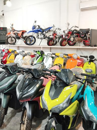 عکس موتورسیکلت پارسا مقدم 