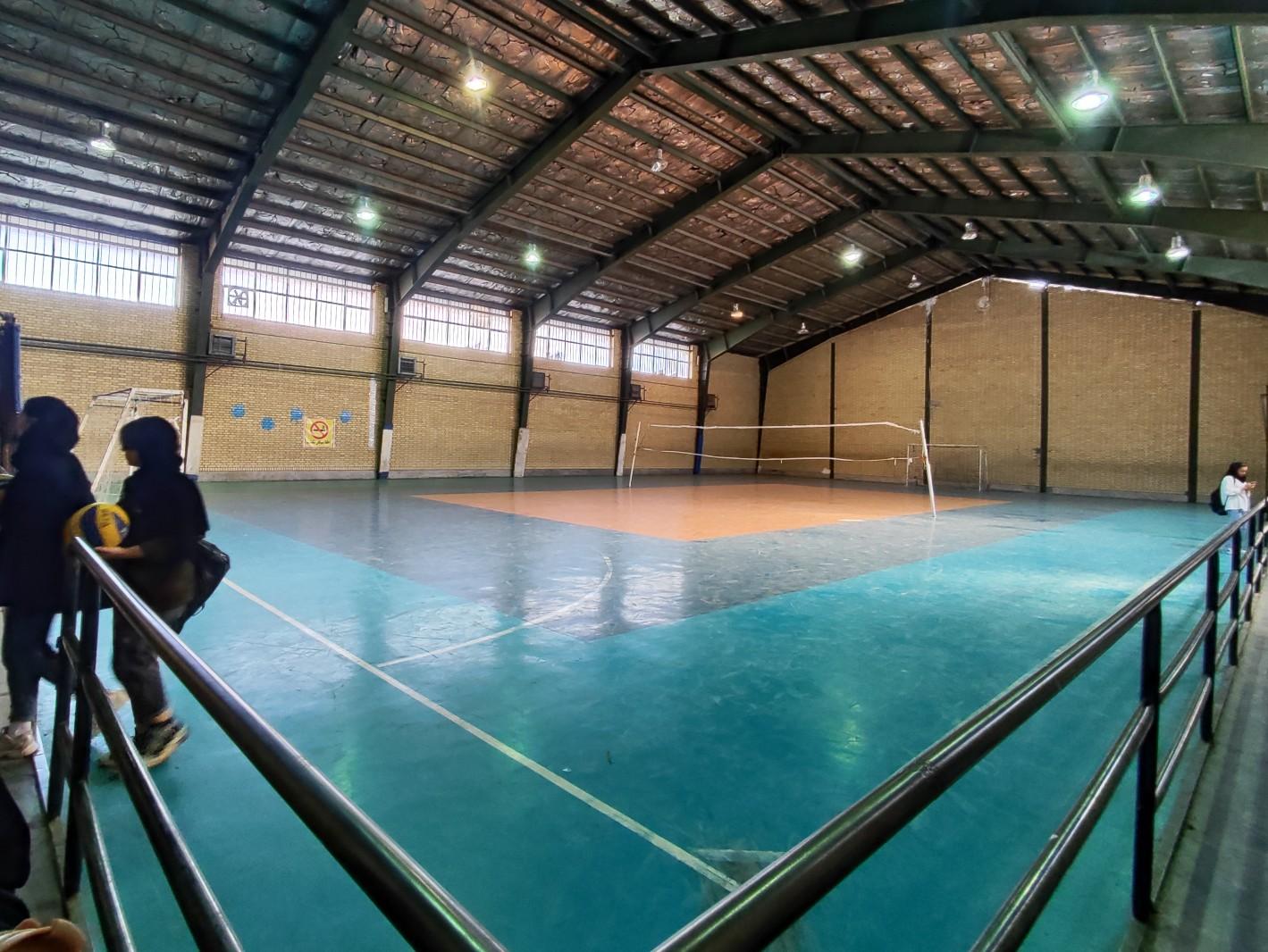 عکس سالن ورزشی فجر