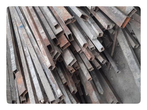 عکس خریدار آهن آلات بابائی