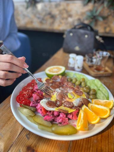 عکس کافی شاپ و فست فود بام رودسر