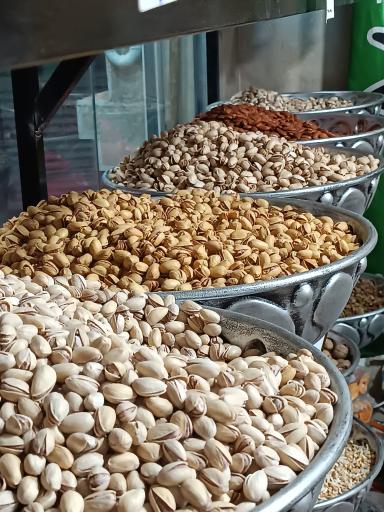 عکس آجیل و خشکبار سنجاب