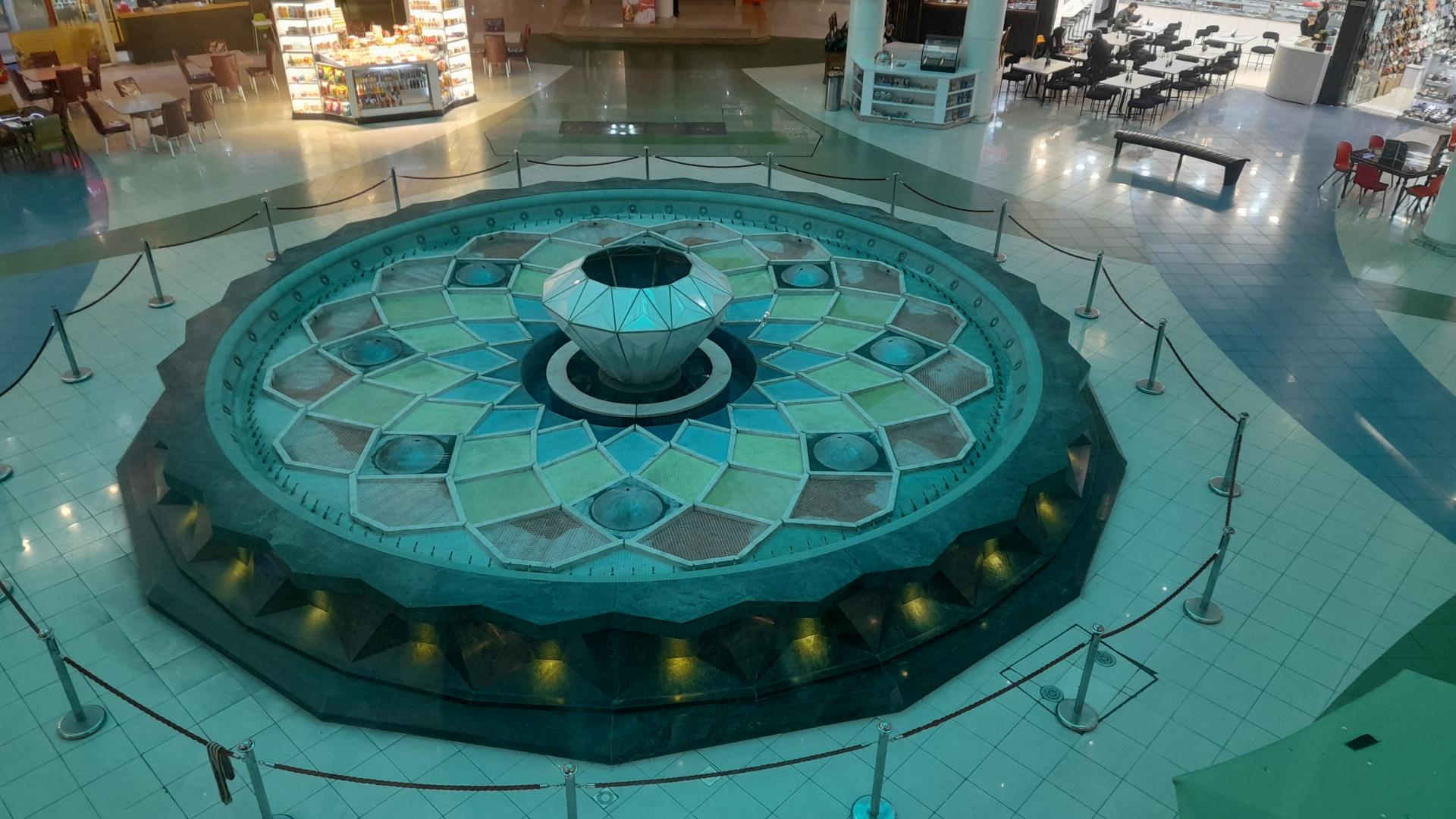 عکس آبنما مجتمع تجاری گردشگری الماس شرق 