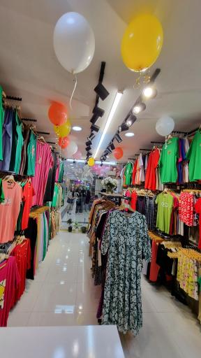 پوشاک مانلی