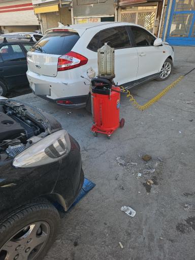 خدمات خودرویی آقای آزادی