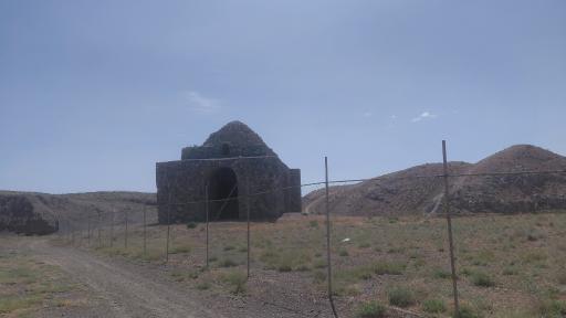 عکس چهارطاقی بازه هور (آتشکده بهروز)