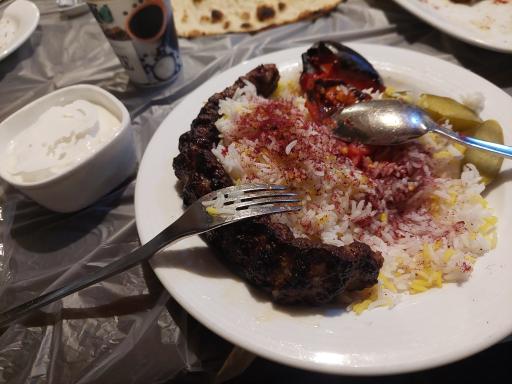 عکس رستوران باغ پدری
