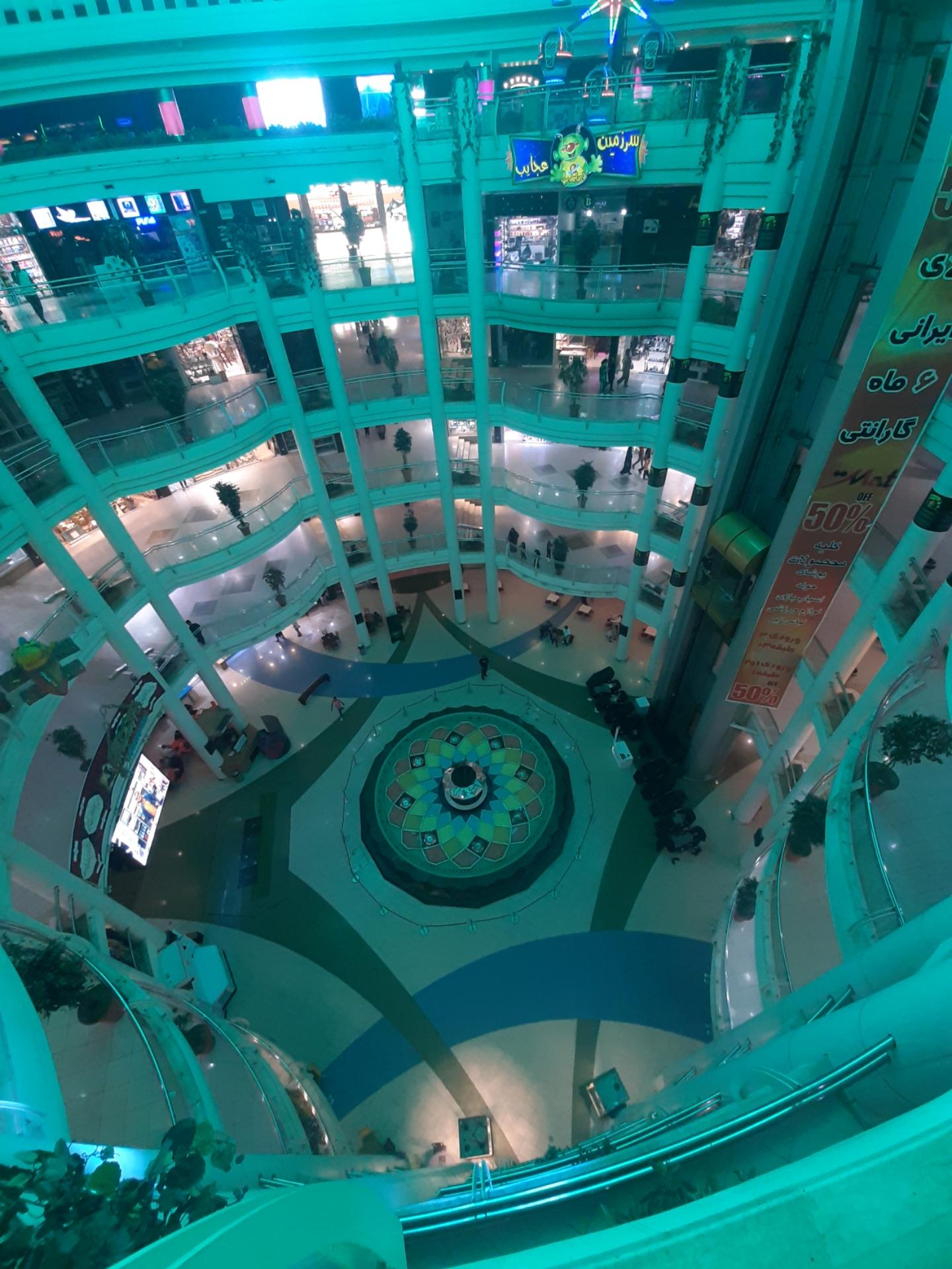 عکس آبنما مجتمع تجاری گردشگری الماس شرق 