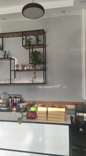 عکس کافه بستنی لبخند