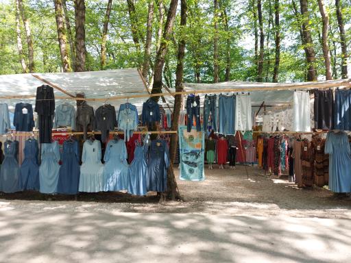 عکس بازارچه دست فروشان جنگل گیسوم