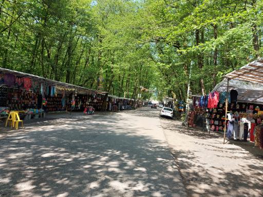 عکس بازارچه دست فروشان جنگل گیسوم