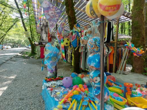 عکس بازارچه دست فروشان جنگل گیسوم