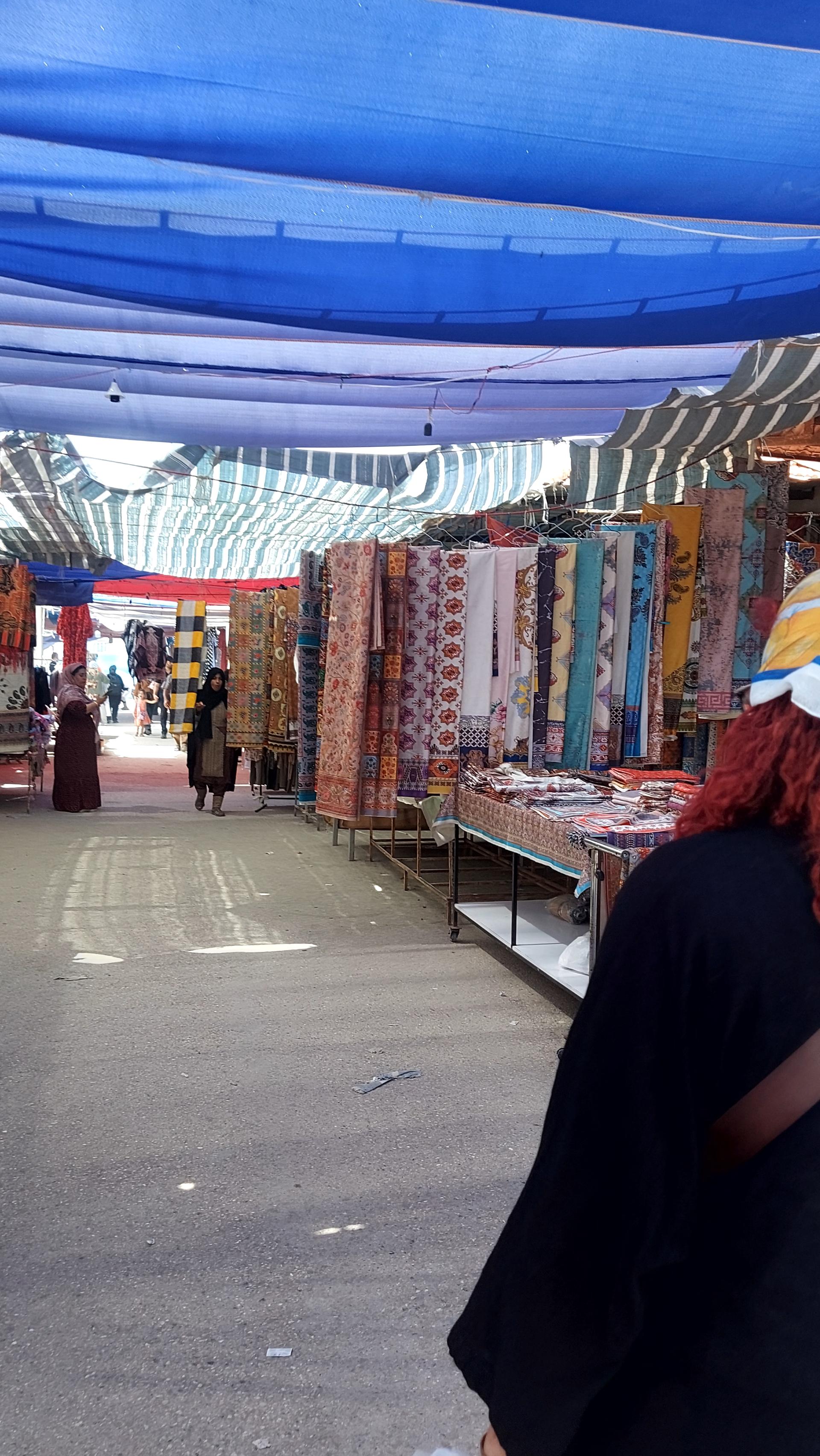 عکس بازار ساحلی بندر ترکمن