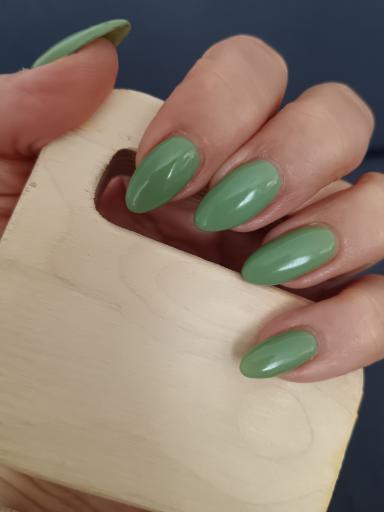 عکس سالن زیبایی سلین