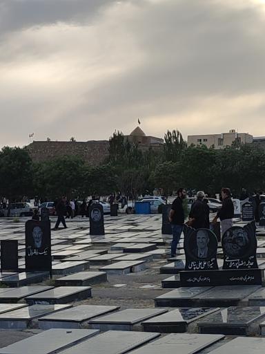 عکس آرامستان گلشن زهرا