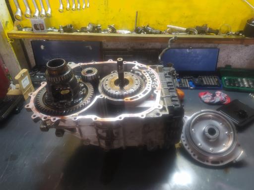 عکس تعمیرگاه اتومبیل رضوی