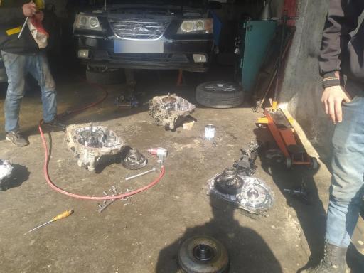 عکس تعمیرگاه اتومبیل رضوی